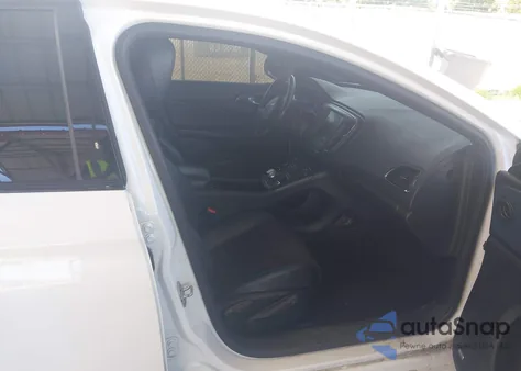 2015 Chrysler 200 S из США, поврежденный, VIN 1C3CCCBG7FN528313